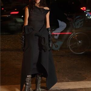 H&M TWIST-DETAIL ONE-SHOULDER DRESS